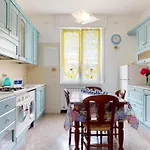 House Azzurra By World * Génova