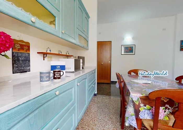 House Azzurra By World * Génova