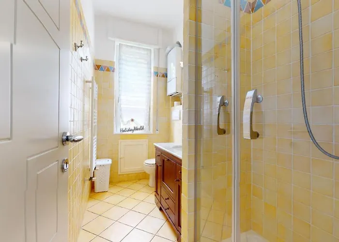 Lägenhet House Azzurra By World *