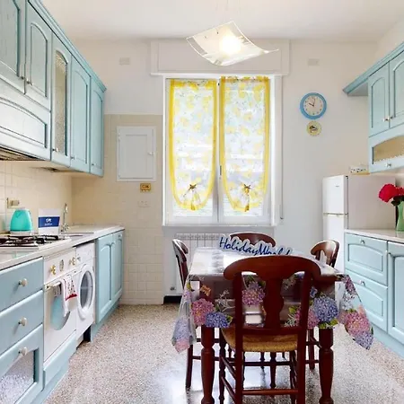 House Azzurra By World * Génova
