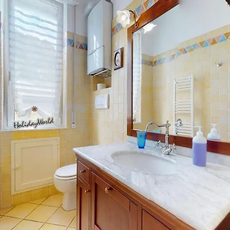 House Azzurra By World * Genova